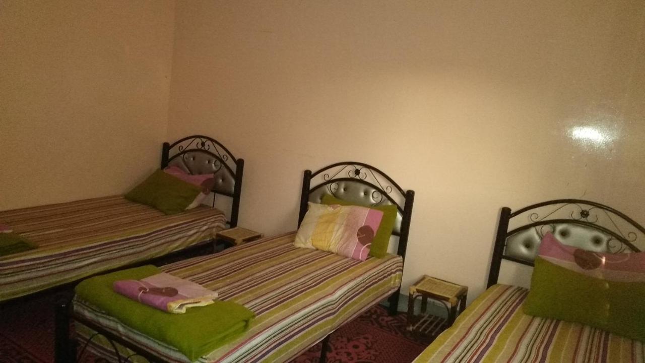 Auberge De La Jeunesse Tajda Ngoại thất bức ảnh